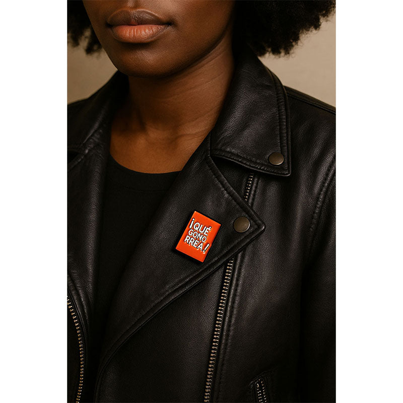 Pin Metálico ¡Qué Gonorrea!