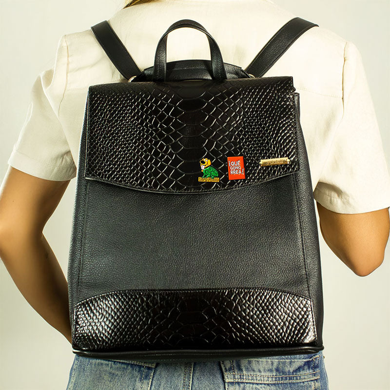 Pin Metálico Sapo - Perro